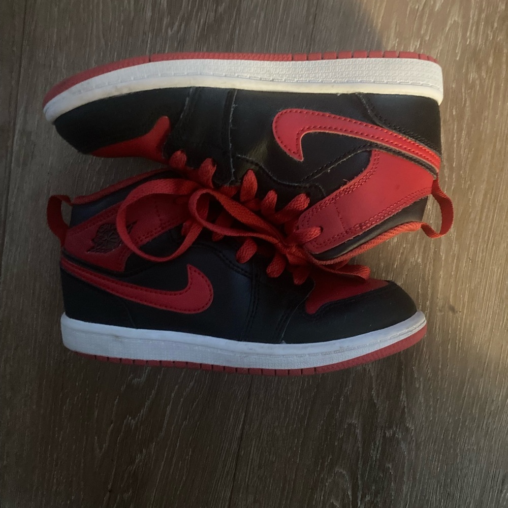 Jordan Retro 1’s boys used
